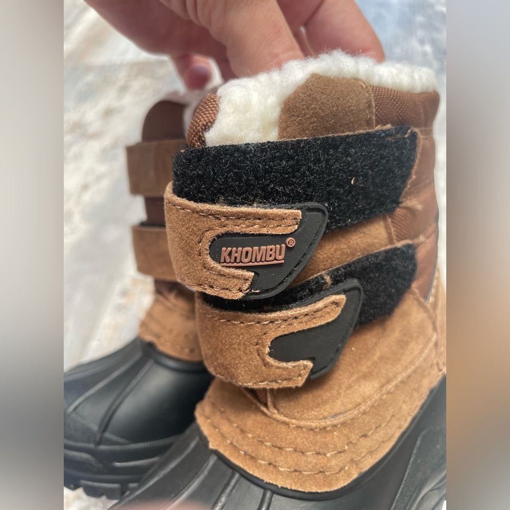 NWT Khombu Toddler Lined Velcro Winter Boots - Picture 2 of 6